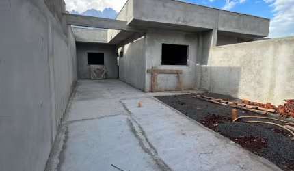 Casa em Fase de construção com suite em Marialva