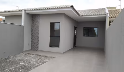Casa com três quartos no Jardim Leblon