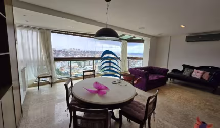 Linda Cobertura duplex de 2 suítes, 105 m², nascente, vista mar, 2 vagas rotativas, com armários, ar-condicionas, teto rebaixado, iluminação, reiki, varanda com deck e banheira de hidromassagem.