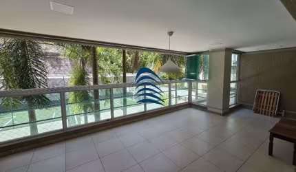 Excelente apartamento no condomínio clube na Barra.