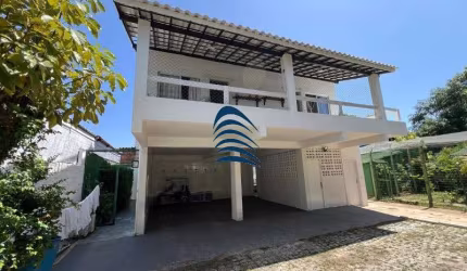 Excelente casa no condomínio Interlagos