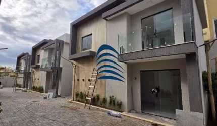 EXCELENTE CASA SOLTA EM CONDOMÍNIO FECHADO EM VILLAS DO ATLÂNTICO / IPITANGA