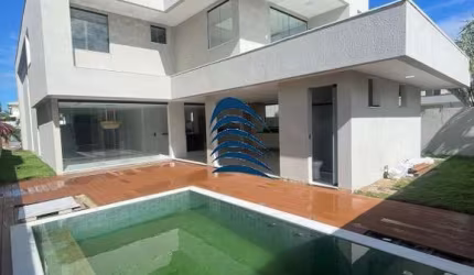 Mansão no Cond. Porto Real em Vilas do Atlântico