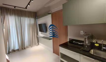 Studio no Edifício Barra Premium, 25m², finamente decorado, armários, mobiliado, climatizado, porteira fechada.