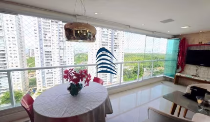 Apartamento 3 suítes, sendo a master com closet, lavabo, varanda gourmet com churrasqueira, cozinha e área de serviço.