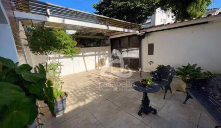 Casa com 3 dormitórios à venda, 218 m² por R$ 2.580.000,00 - Embaré - Santos/SP