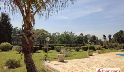 Chácara com 4 dormitórios à venda, 18000 m² por R$ 2.500.000,00 - Perímetro Urbano - Sarapuí/SP