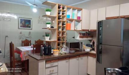 Sobrado venda tem 352m2, 3 quartos, suíte com hidro, ESTUDA PERMUTA POR CASA NO INTERIOR ATÉ 700.000