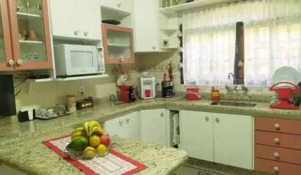 Sobrado para venda tem 209 metros quadrados com 3 quartos em Macedo - Guarulhos - São Paulo