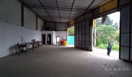 Galpão/Depósito/Armazém para aluguel e venda tem 230 metros quadrados