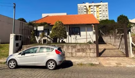 Casa com 3 quartos à venda no Santa Catarina, Caxias do Sul  por R$ 1.000.000