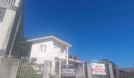 Casa com 3 quartos à venda no Marechal Floriano, Caxias do Sul , 104 m2 por R$ 450.000