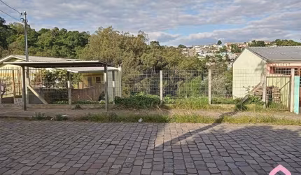 Terreno à venda no Charqueadas, Caxias do Sul  por R$ 180.000