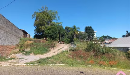 Terreno à venda no São Roque, Farroupilha  por R$ 400.000