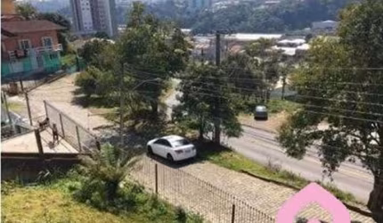 Casa com 4 quartos à venda no Universitário, Caxias do Sul , 140 m2 por R$ 485.000