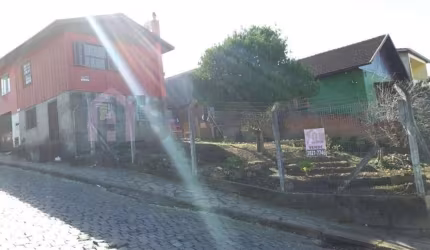 Terreno à venda no Rio Branco, Caxias do Sul , 297 m2 por R$ 380.000