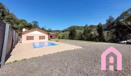 Chácara / sítio com 3 quartos à venda na Zona Rural, Farroupilha , 260 m2 por R$ 900.000