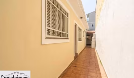 CASA TÉRREA a 700m do metrô Vila Prudente com churrasqueira, 3 dormitórios e 1 vaga de garagem.