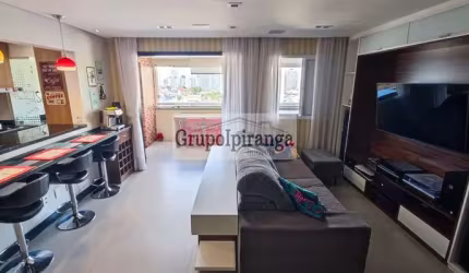 Apartamento próximo ao Metrô, com Varanda e Churrasqueira, 2 dormitórios, sendo 1 suíte e 2 vagas