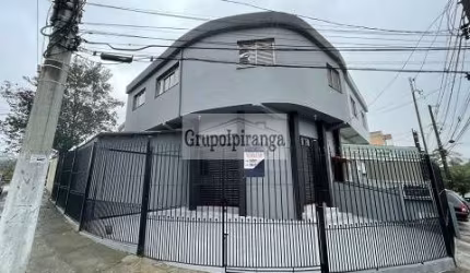 IMÓVEL  COMERCIAL COM SALÃO e APARTAMENTO , totalmente reformado