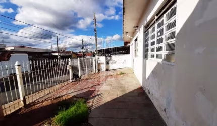 Casa com 5 quartos à venda no Jardim García, Campinas , 200 m2 por R$ 310.000