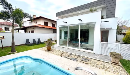 CASA 4 DORMITÓRIOS EM JURERE INTERNACIONAL
