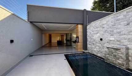 Linda Casa com Piscina, Residencial Hugo de Moraes