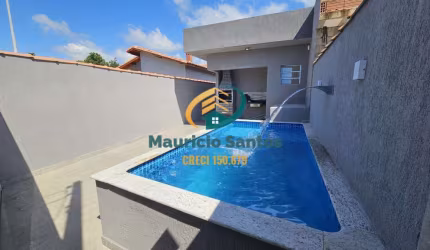 Casa Geminada nova em Itanhaém, bairro Balneário Gaivotas, 2 dormitórios, 1 suíte, piscina com cascata e churrasqueira, excelente localização.