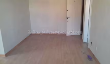 Apartamento com 2 quartos à venda na Rua Vinte e Quatro de Maio, Rocha, Rio de Janeiro, 54 m2 por R$ 170.000