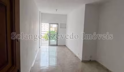 Apartamento com 2 quartos à venda na Rua Silva Pinto, Vila Isabel, Rio de Janeiro, 69 m2 por R$ 280.000