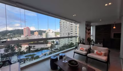 Apartamento no Atiradores em Home Club