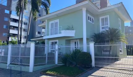 Sobrado no Santo Antônio