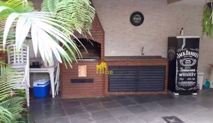 Sobrado com 3 dormitórios à venda, 220 m² por R$ 850.000,00 - City Pinheirinho - São Paulo/SP