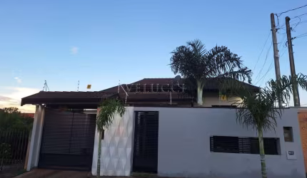 Casa com piscina para venda no Jardim Bandeirantes em Sumaré