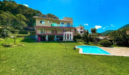 Casa à venda, 320 m² por R$ 1.980.000,00 - Comary - Teresópolis/RJ