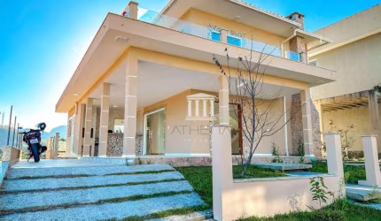 Casa à venda, 258 m² por R$ 1.000.000,00 - Vargem Grande - Teresópolis/RJ