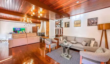 Casa com 4 dormitórios à venda, 285 m² por R$ 1.280.000,00 - Comary - Teresópolis/RJ