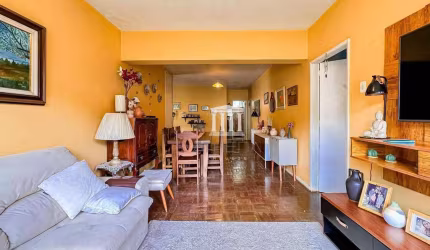 Casa com 3 dormitórios à venda, 230 m² por R$ 650.000,00 - Albuquerque - Teresópolis/RJ