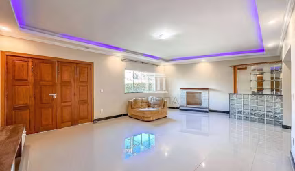 Casa com 4 dormitórios à venda, 220 m² por R$ 850.000,00 - Vargem Grande - Teresópolis/RJ