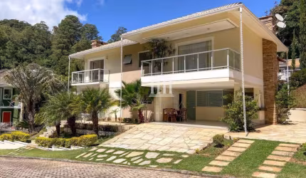 Casa com 4 dormitórios, 225 m² - venda por R$ 2.000.000,00 ou aluguel por R$ 10.875,00/mês - Quebra Frascos - Teresópolis/RJ