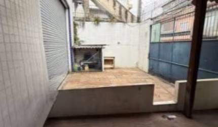 Aluguel de Galpão Comercial de Alto Padrão em Jardim Brasil, São Paulo-SP: 1 Sala, 2 Vagas, 425m². Agende sua Visita!