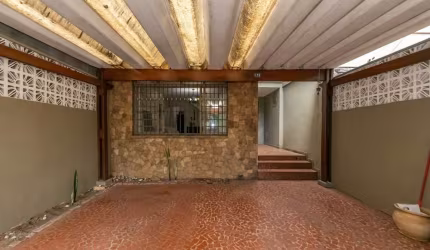 Casa com 2 quartos à venda na Rua Carlos Villalva, 179, Vila Guarani, São Paulo por R$ 725.000