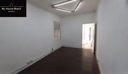 Sobrado Comercial em Santana: 10 Salas, 4 Vagas, Localização Estratégica! Agende sua visita agora e garanta o sucesso do seu negócio em São Paulo!