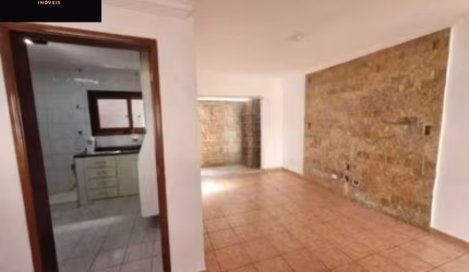 Sobrado na Vila Santos, São Paulo-SP: 3 quartos, 1 suíte, 2 banheiros, 80 m² de área. Agende sua visita!