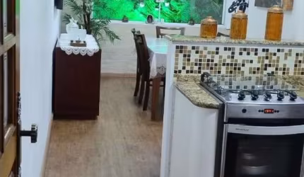 Imperdível oportunidade de adquirir casa de 2 quartos com 2 banheiros e vaga de garagem no Horto Florestal, SP!