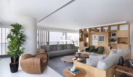 Uma raridade na Vila Nova Conceição, apartamento pronto para 1o. morador, com 4 suítes em planta espaçosa e bem distribuída de 247 m²