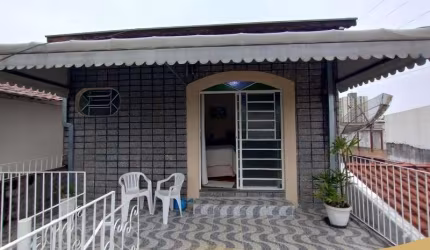 Casa residencial para Venda na Vila Antônio Augusto Luiz, Caçapava 3 dormitórios sendo 1 suíte, 1 sala, 2 banheiros, 1 vaga 196,00 m² construída, 196,