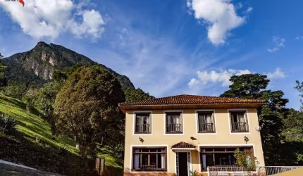Fazenda comercial para Venda Gomeral, Guaratinguetá. 9 dormitórios, 3 salas, 11 banheiros, vista maravilhosa. 562,00 m² construída. Agende seu horário