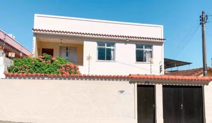 Casa para Venda em Rio de Janeiro, Pechincha, 2 dormitórios, 1 banheiro, 2 vagas