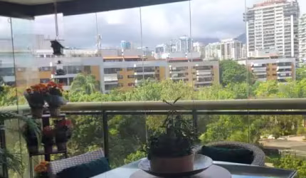 Apartamento para Venda em Rio de Janeiro, Barra da Tijuca, 3 dormitórios, 1 suíte, 2 banheiros, 1 vaga